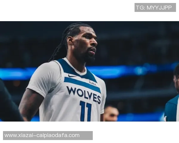 纳兹里德表现出色12投8中砍下25分10篮板三分球命中率高达71 纳兹里德表现出色12投8中砍下25分10篮板三分球命中率高达71